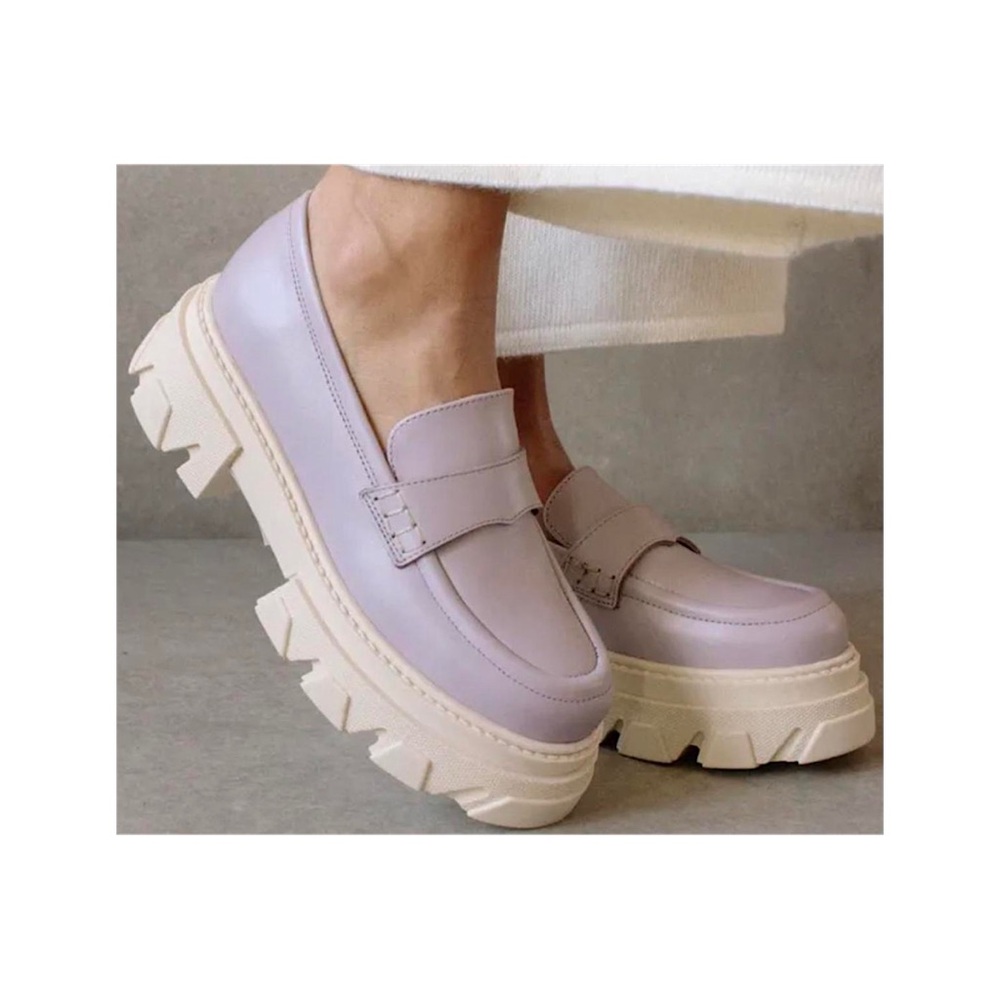 ALOHAS Trailblazer 55mm leather loafers, EUC, Size 41 (9-9.5)  light purple